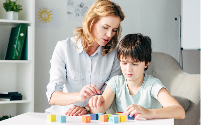 Grupo de pessoas em roda de conversa